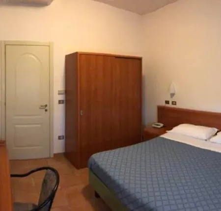 Serena 호텔 리올로테르미